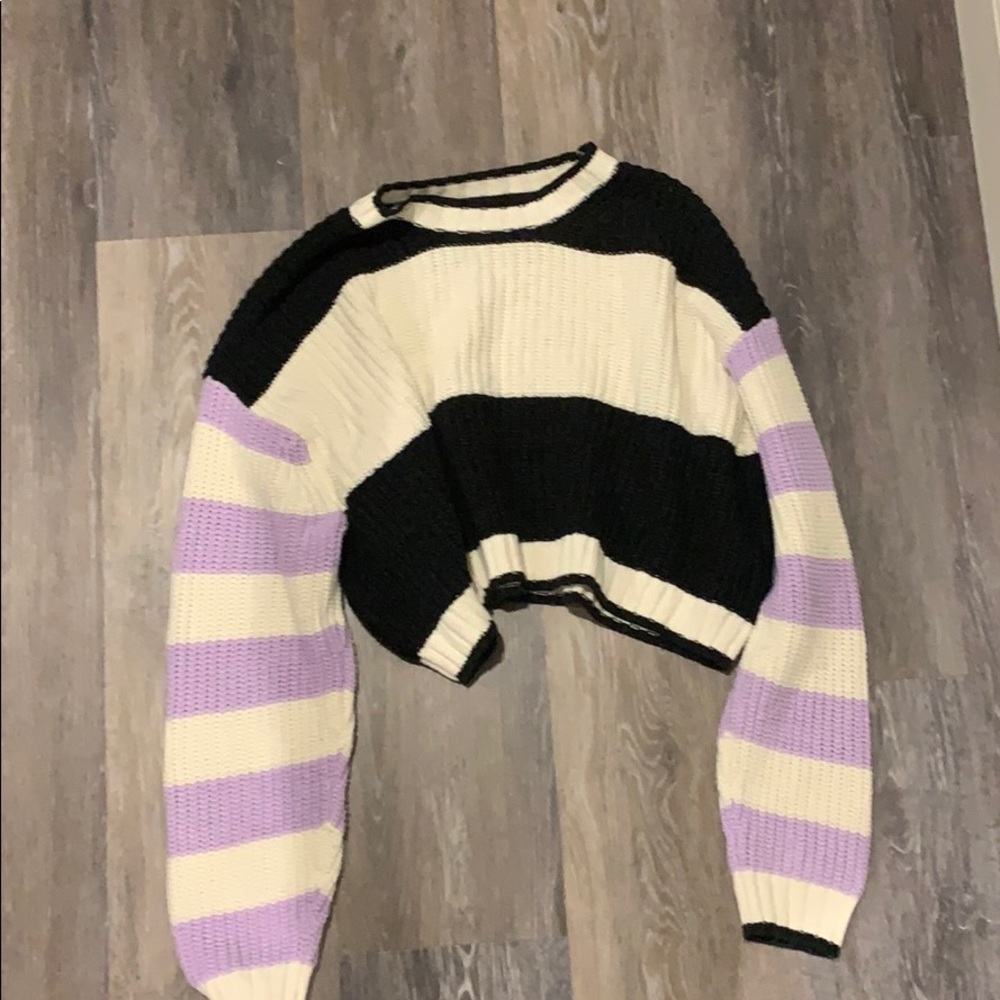 American Eagle Cropped Sweater